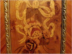 STOJĄCY ZEGAR W STYLU BOULLE Z KONSOLĄ - INTARSJA, BRĄZ, MARMUR 170CM.