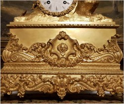 WYJĄTKOWY PAŁACOWY ZEGAR FIGURALNY, BRĄZ ZŁOCONY - EPOKA, KAROL X 1820r.