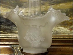 UNIKAT! STARY KLOSZ Z FALBANĄ DO LAMPY NAFTOWEJ (ORYGINAŁ XIXw.)