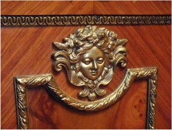 STOJĄCY ZEGAR W STYLU BOULLE Z KONSOLĄ - INTARSJA, BRĄZ, MARMUR 170CM.