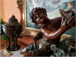 Polecamy! Duży medalowy zegar figuralny z wazami "La Fontaine aux Mesanges" ( par F. Moreau) XIXw.