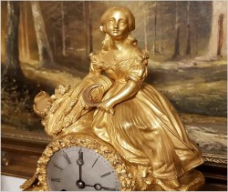 WYJĄTKOWY PAŁACOWY ZEGAR FIGURALNY, BRĄZ ZŁOCONY - EPOKA, KAROL X 1820r.