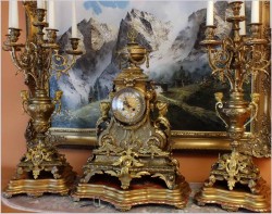Pałacowy Zegar Medalowy z Kandelabrami, Styl Ludwika XVI - Brąz XIXw. (Wys: 79 cm)