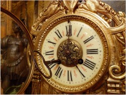 POLECAMY! PIĘKNY WIDOWISKOWY MOSIĘŻNY ZEGAR Z FRANCJI XIXw. (Medaile de Bronze)