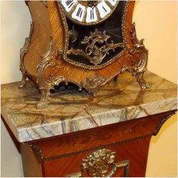 STOJĄCY ZEGAR W STYLU BOULLE Z KONSOLĄ - INTARSJA, BRĄZ, MARMUR 170CM.