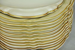 PIĘKNY ROSENTHAL 'VIKTORIA' SERWIS OBIADOWY 12 OSÓB. ECRU/ZŁOTO 1938 ROK. (45 ELEMENTÓW)