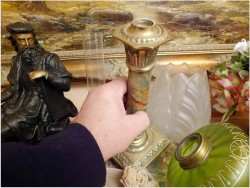 PIĘKNA SYGNOWANA LAMPA NAFTOWA Z ONYX - MATADOR 15"