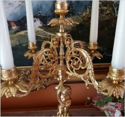 Pałacowy komplet świeczników - kandelabrów z Putto ( Mosiądz i marmur)