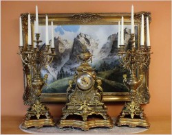 Pałacowy Zegar Medalowy z Kandelabrami, Styl Ludwika XVI - Brąz XIXw. (Wys: 79 cm)