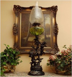 LAMPA NAFTOWA, CUEILLETTE DE POMMES - Henryk KOSSOWSKI (1855-1921), polski rzeźbiarz