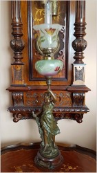 UWAGA PIĘKNOŚĆ! STARA FIGURALNA LAMPA NAFTOWA XIXw. (ORYGINALNE SZKŁA)