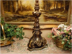 ZOBACZ! MOSIĘŻNA BAROKOWA LAMPA DO SALONU TIFFANY!