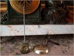 Polecamy! Duży medalowy zegar figuralny z wazami "La Fontaine aux Mesanges" ( par F. Moreau) XIXw.