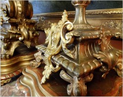 Pałacowy Zegar Medalowy z Kandelabrami, Styl Ludwika XVI - Brąz XIXw. (Wys: 79 cm)