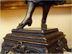 POLECAMY! SYGNOWANY KOMPLET (PARA) LAMP FIGURALNYCH Z FRANCJI!