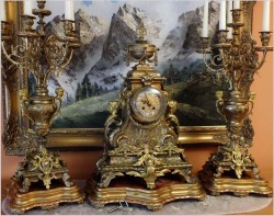 Pałacowy Zegar Medalowy z Kandelabrami, Styl Ludwika XVI - Brąz XIXw. (Wys: 79 cm)