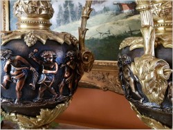 Piękny Komplet z Brązu, Dużych Pałacowych Amfor z Putto (20kg)