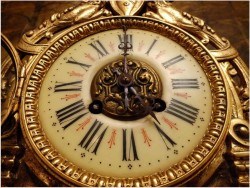 POLECAMY! PIĘKNY WIDOWISKOWY MOSIĘŻNY ZEGAR Z FRANCJI XIXw. (Medaile de Bronze)