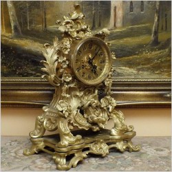 Medalowy zegar z Putto, brąz w stylu Ludwika XV / Rococo 1855r. (Zobacz film!)