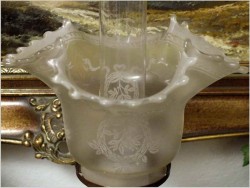 UNIKAT! STARY KLOSZ Z FALBANĄ DO LAMPY NAFTOWEJ (ORYGINAŁ XIXw.)