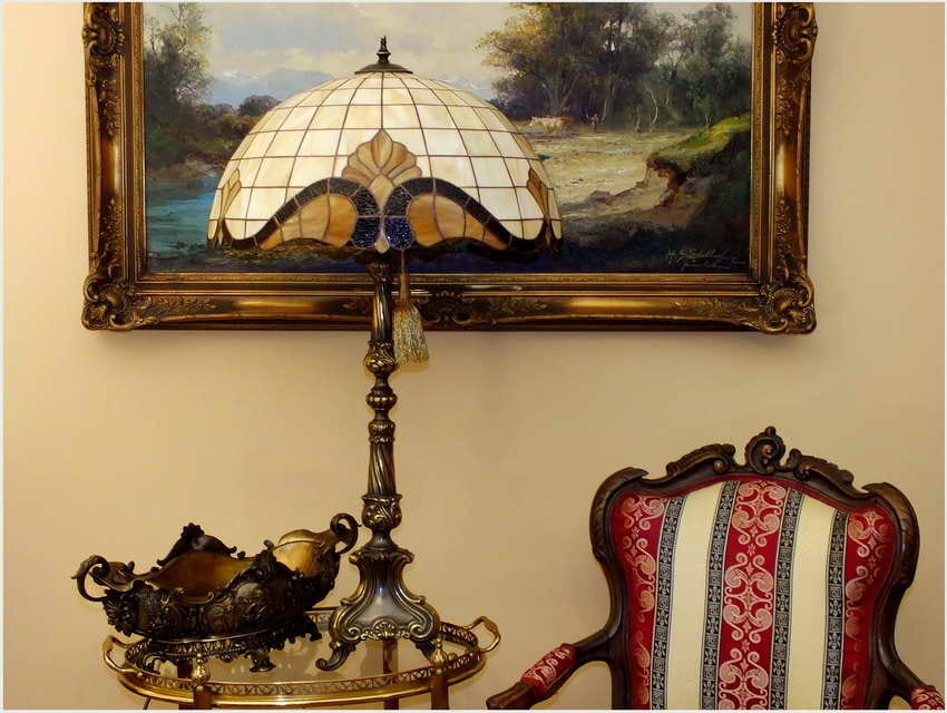 POLECAMY! DUŻA SALONOWA LAMPA TIFFANY