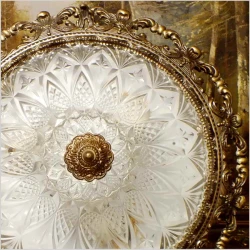 POLECAMY! WYJĄTKOWY PAŁACOWY DUŻY  MOSIĘŻNY PLAFON Z KRYSZTAŁOWYM SZKŁEM NA TRZY ŻARÓWKI 50 CM