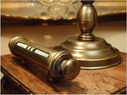 UNIKAT! MOSIĘŻNA LAMPA BANKIERKA Z REGULACJĄ WYSOKOŚCI I KALENDARZEM!