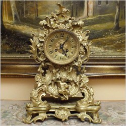 Medalowy zegar z Putto, brąz w stylu Ludwika XV / Rococo 1855r. (Zobacz film!)